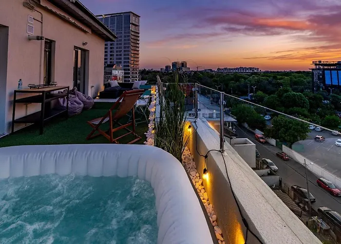 Downtown Floreasca Penthouse With Jacuzzi&sauna Apartment *
