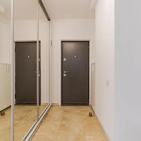 Downtown Floreasca Penthouse With Jacuzzi&sauna * בוקרשט