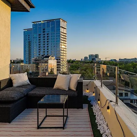 דירה Downtown Floreasca Penthouse With Jacuzzi&sauna בוקרשט