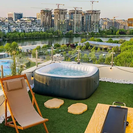 דירה Downtown Floreasca Penthouse With Jacuzzi&sauna בוקרשט