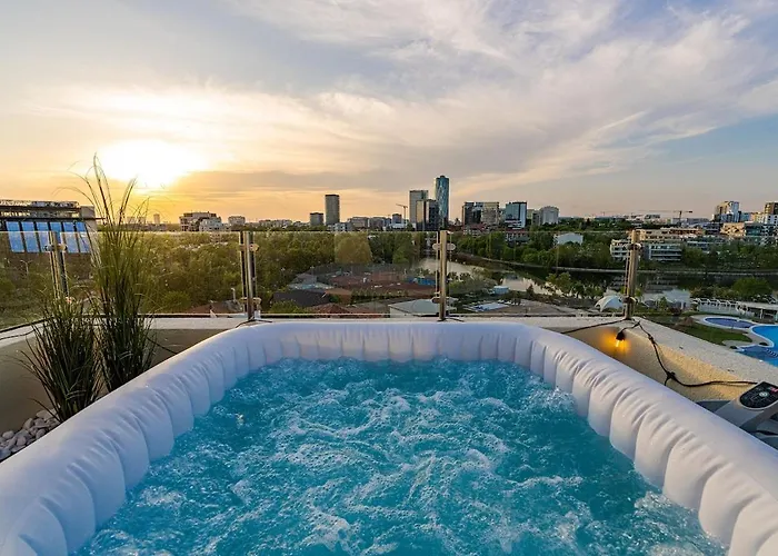 Downtown Floreasca Penthouse With Jacuzzi&sauna Bucarest