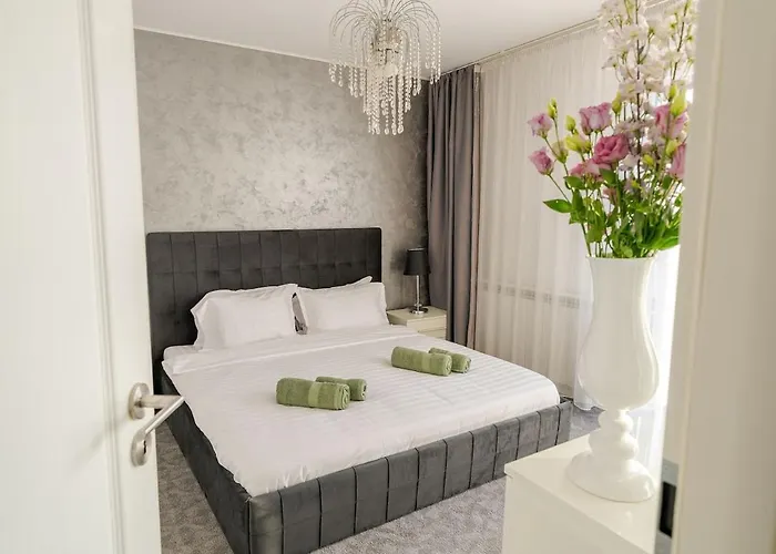 Downtown Floreasca Penthouse With Jacuzzi&sauna Bucarest