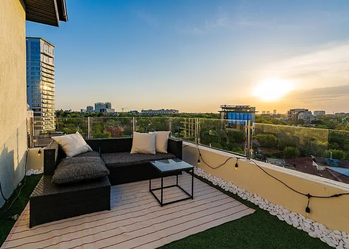 Lejlighed Downtown Floreasca Penthouse With Jacuzzi&sauna Bukarest