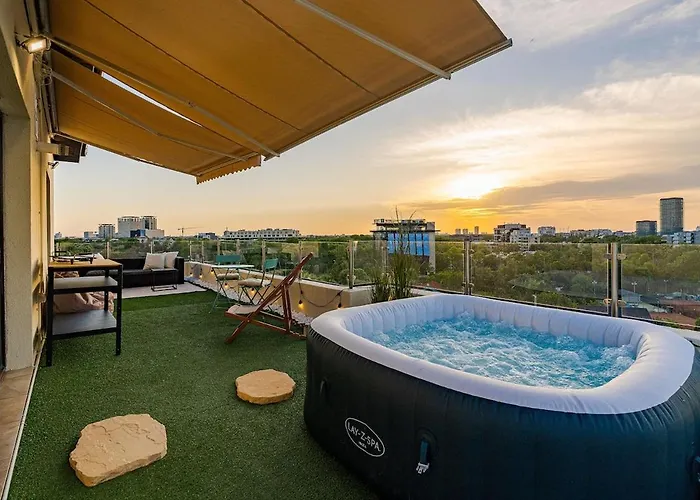 Downtown Floreasca Penthouse With Jacuzzi&sauna Bukarest