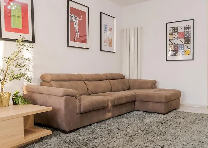 Downtown Floreasca Penthouse With Jacuzzi&sauna Апартаменты