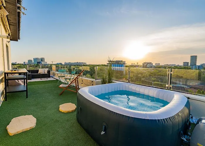 Downtown Floreasca Penthouse With Jacuzzi&sauna Бухарест