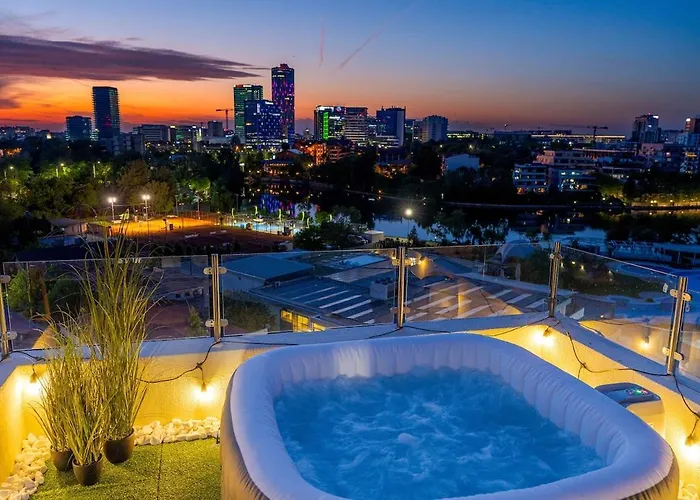 Апартаменты Downtown Floreasca Penthouse With Jacuzzi&sauna