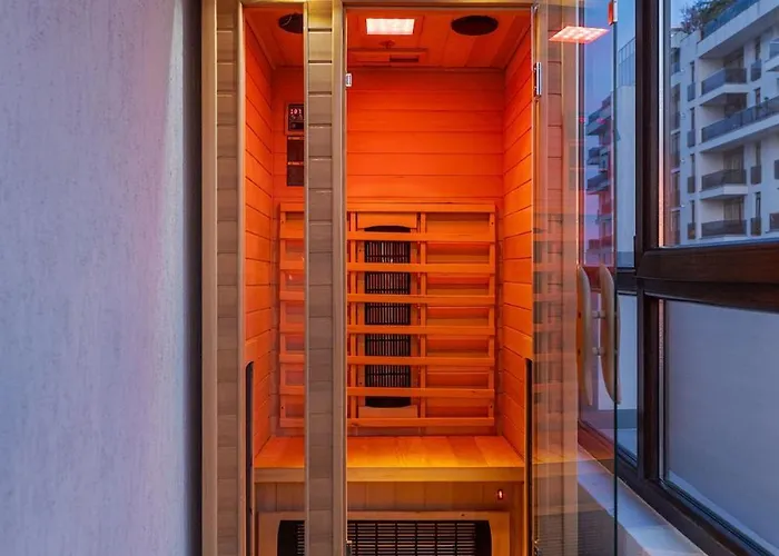 Downtown Floreasca Penthouse With Jacuzzi&sauna * Bucarest
