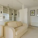 Downtown Floreasca Penthouse With Jacuzzi&sauna 부쿠레슈티